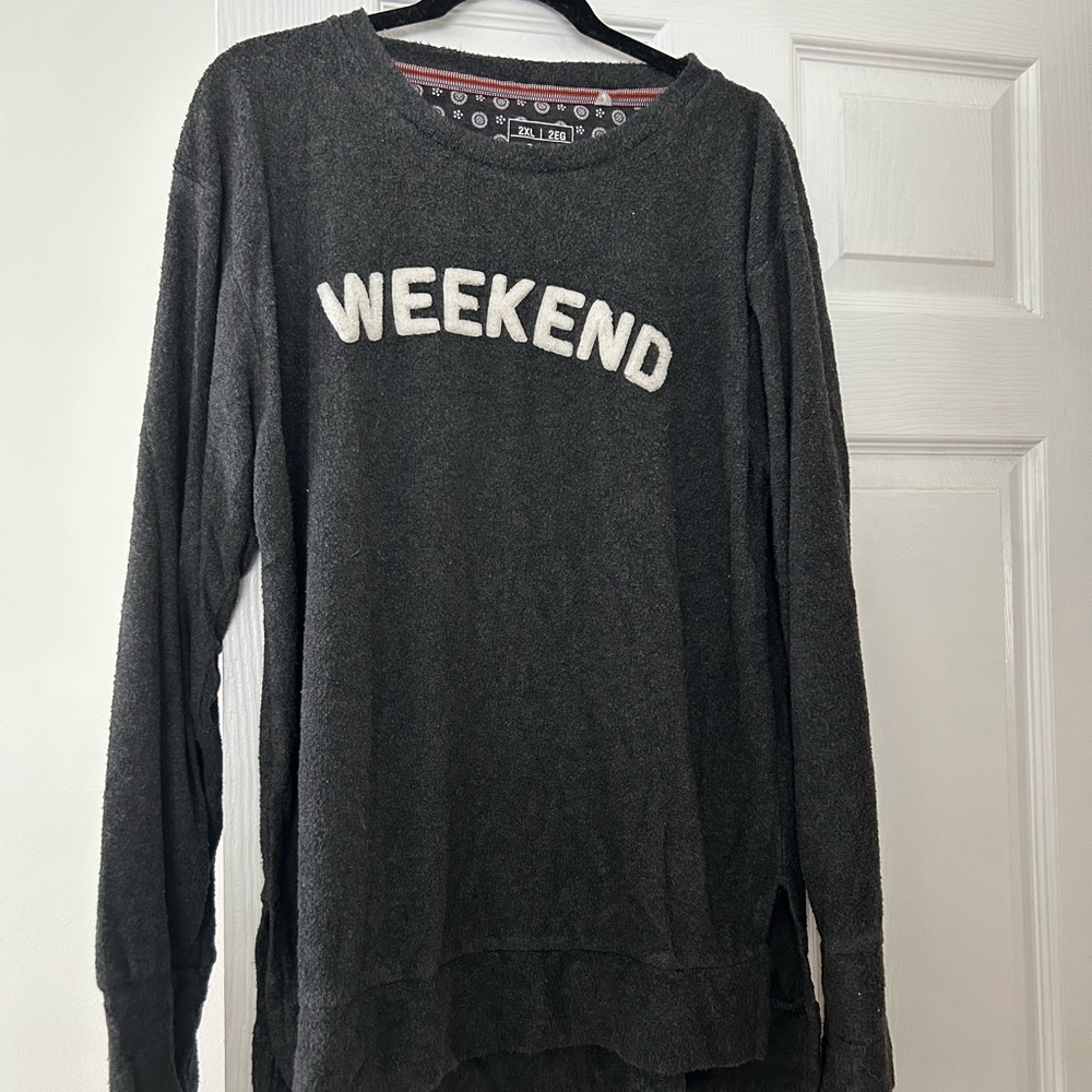 “Weekend” sweater